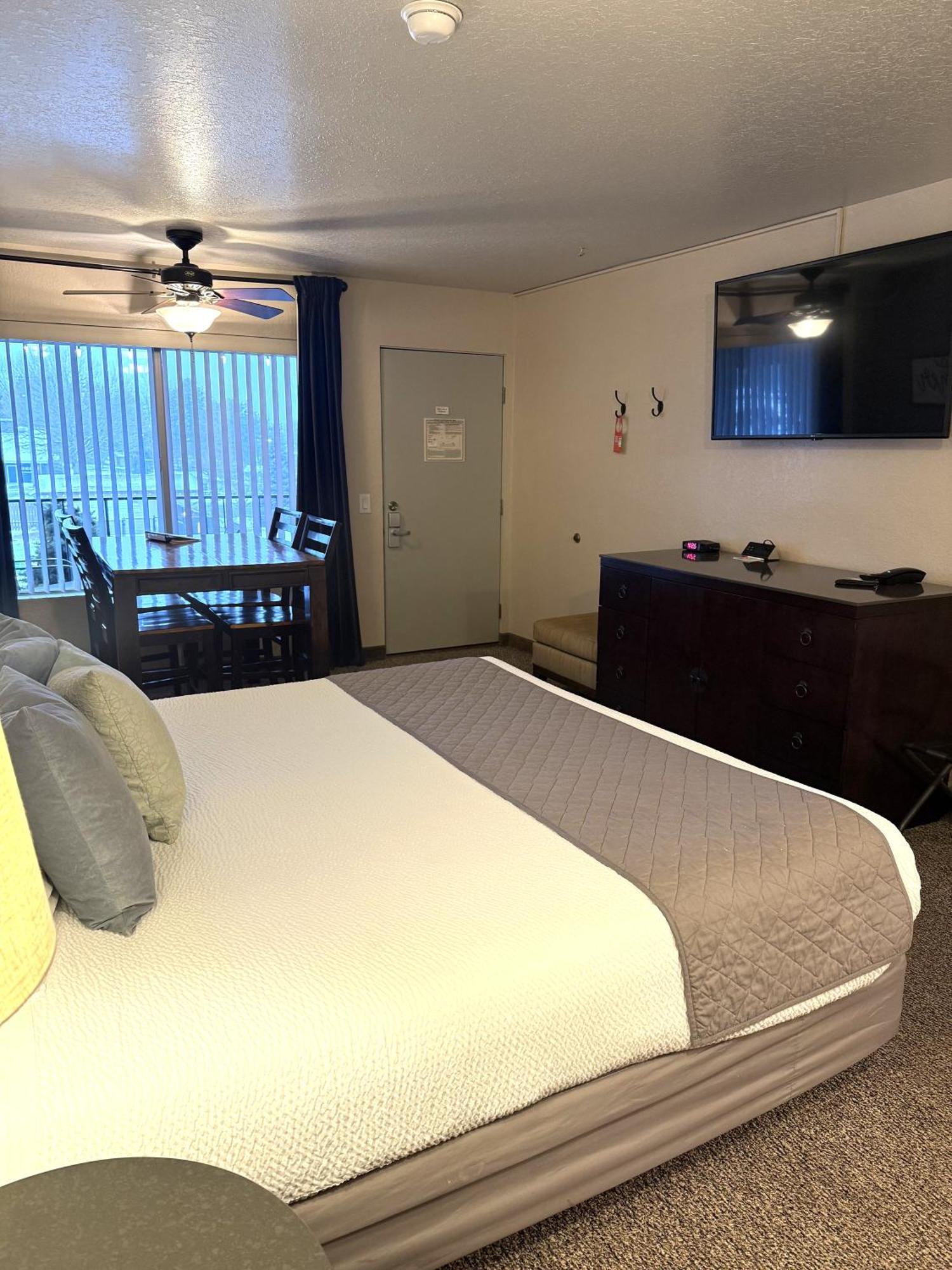 Mountain View Lodge Chelan Room photo